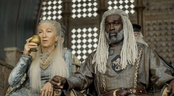 House of the Dragon Stars Down for Appearing in Game of Thrones’ Weirdest Spinoff Ever - image 2