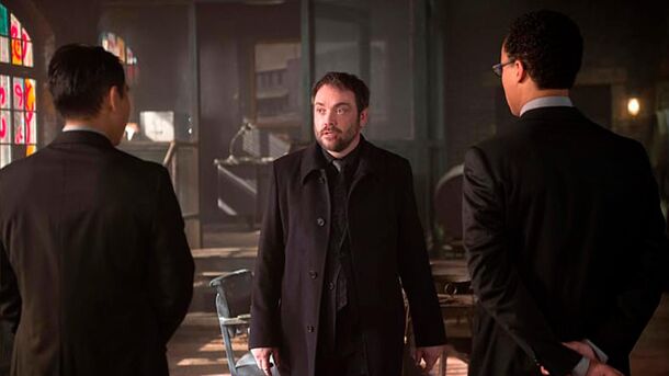 The Exact Supernatural Scene Where Mark Sheppard Taught Everyone an Acting Lesson - image 2