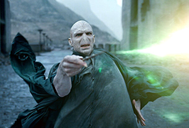 Snape's Death in Harry Potter and the Deathly Hallows Messed Up the Final Plot Twist for No Reason - image 3